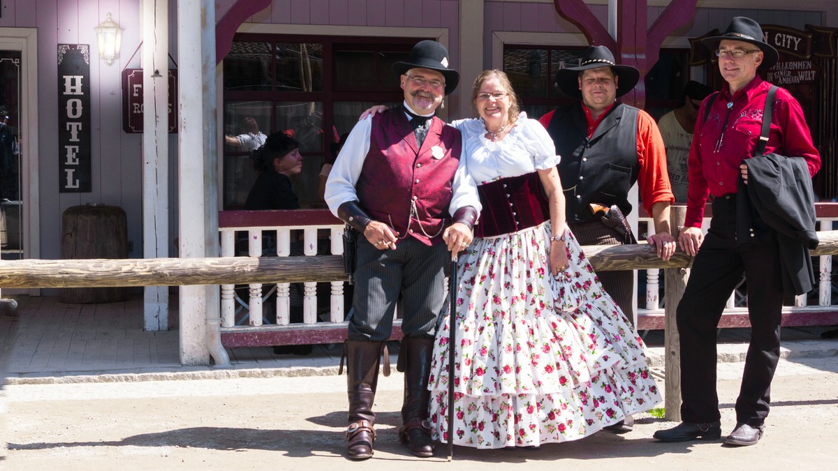 O Fotomagazin / Pullman City 2016